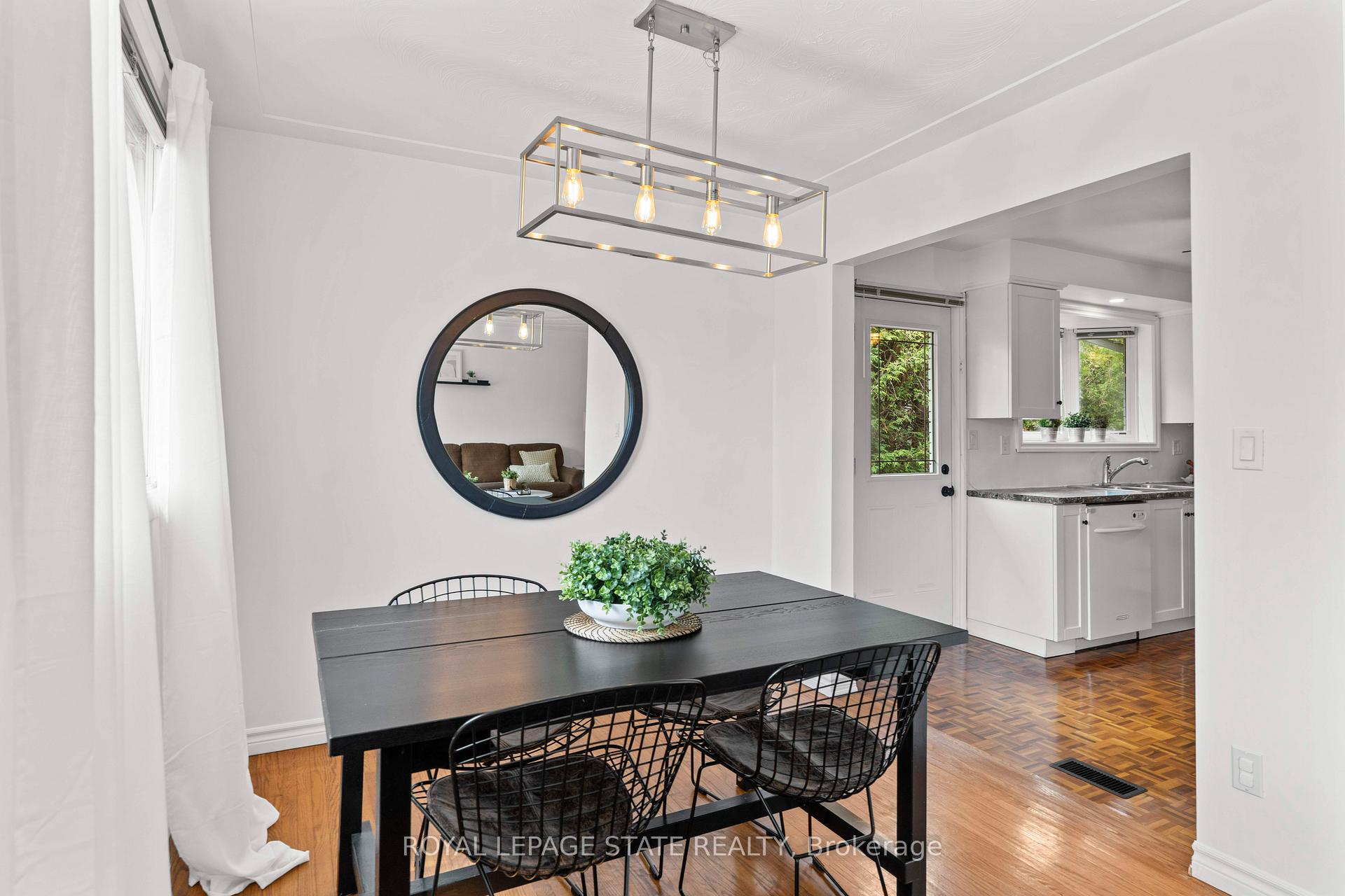 Photo 9 of 14 Turnbull Road, Hamilton, Dundas — HOMEH