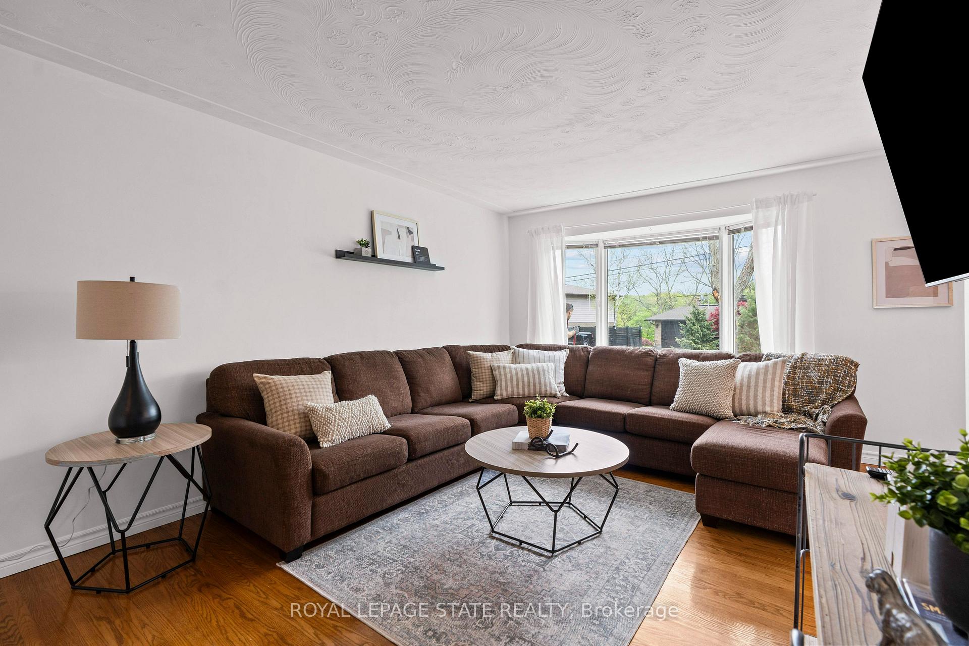 Photo 11 of 14 Turnbull Road, Hamilton, Dundas — HOMEH