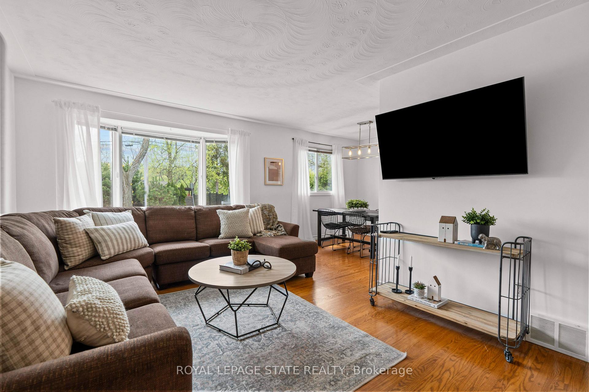 Photo 12 of 14 Turnbull Road, Hamilton, Dundas — HOMEH