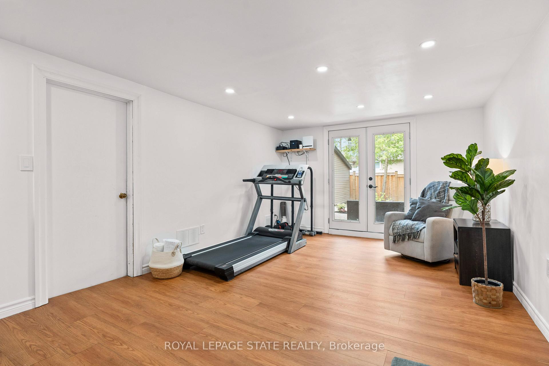 Photo 26 of 14 Turnbull Road, Hamilton, Dundas — HOMEH
