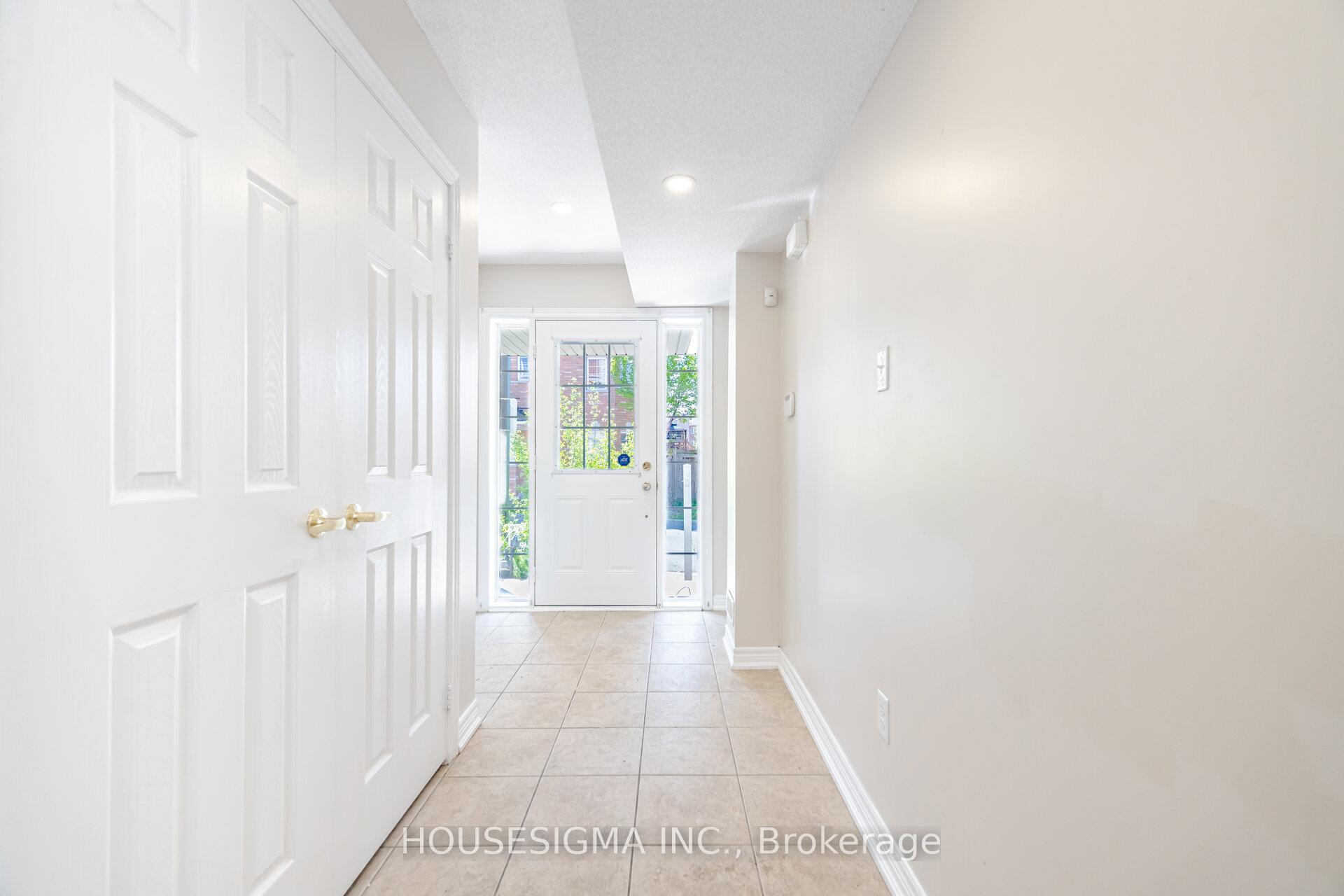 Photo 2 of 36 Arizona Drive, Brampton, Bram West — HOMEH
