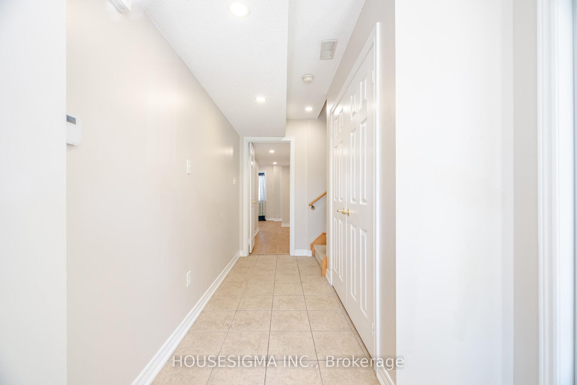 Photo 3 of 36 Arizona Drive, Brampton, Bram West — HOMEH