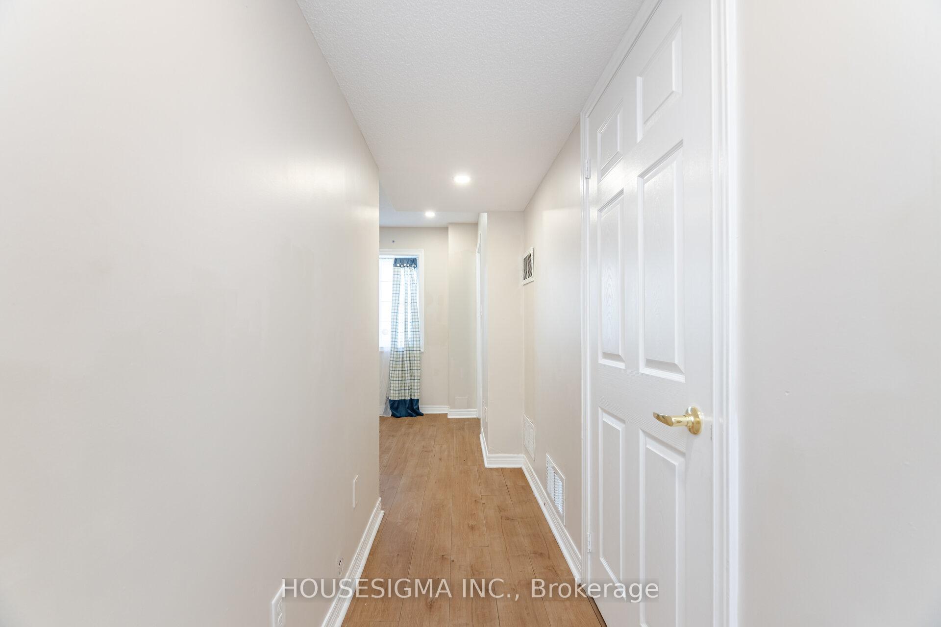 Photo 12 of 36 Arizona Drive, Brampton, Bram West — HOMEH