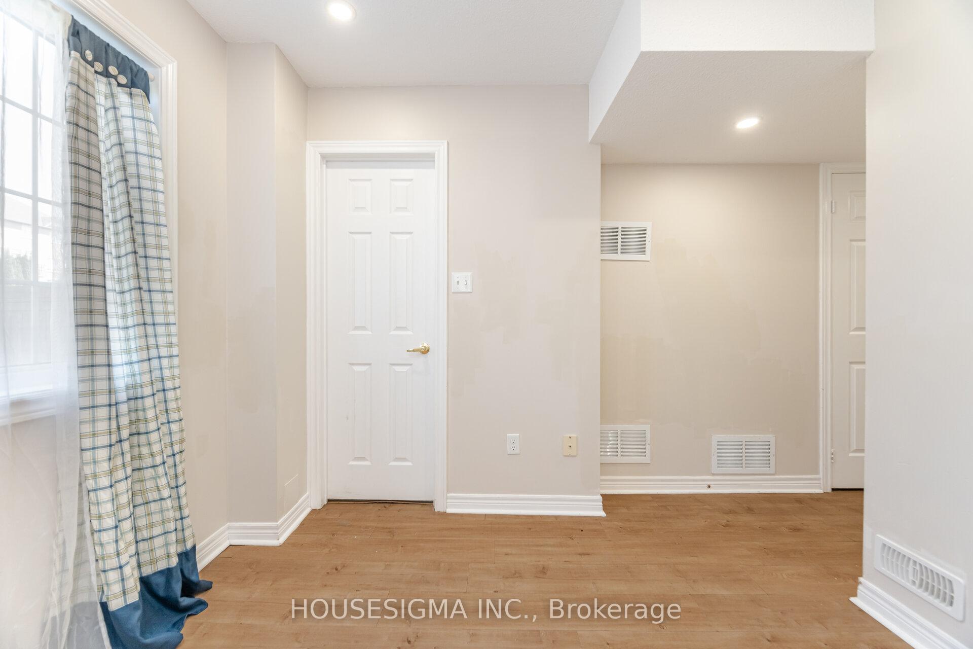 Photo 7 of 36 Arizona Drive, Brampton, Bram West — HOMEH