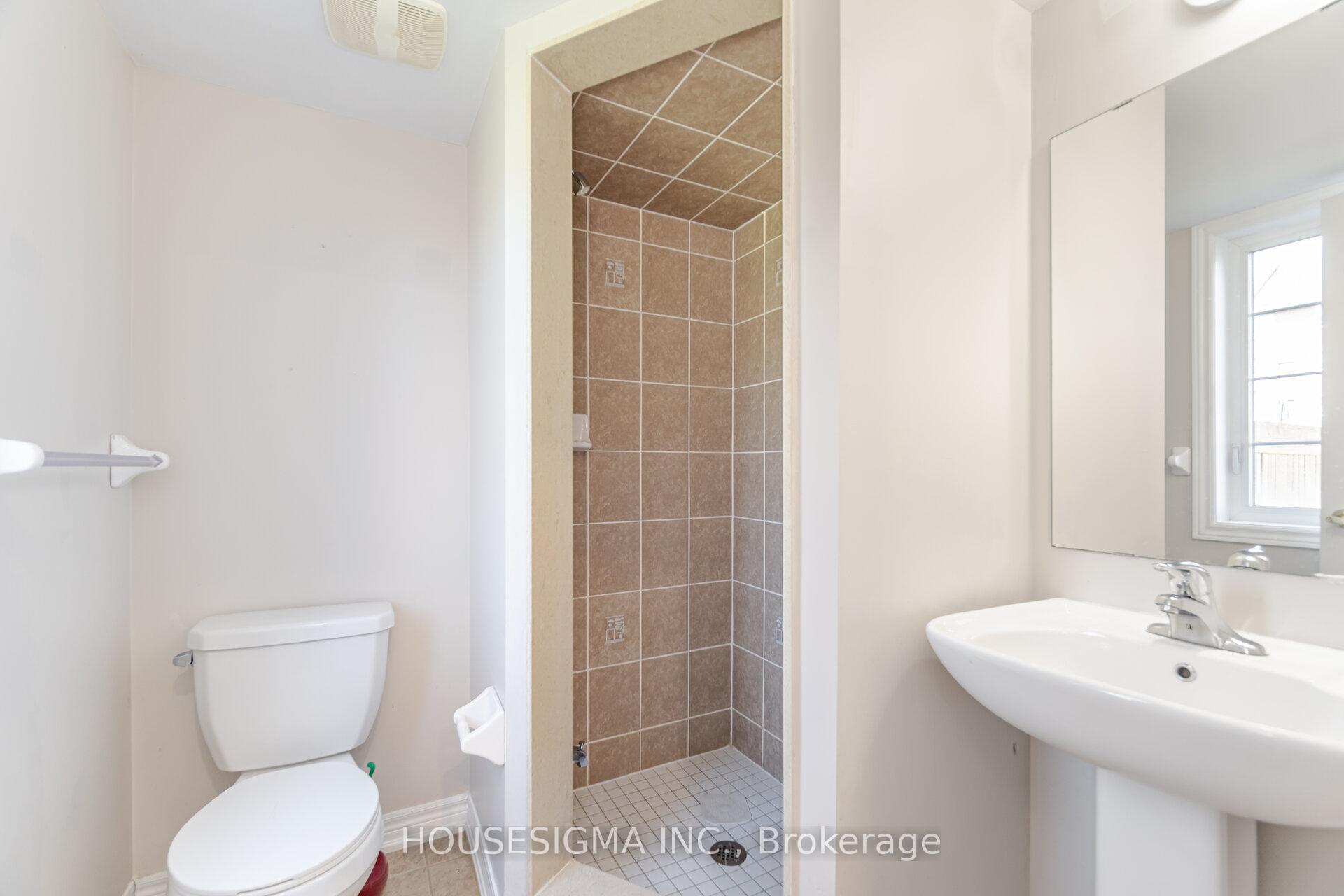 Photo 13 of 36 Arizona Drive, Brampton, Bram West — HOMEH