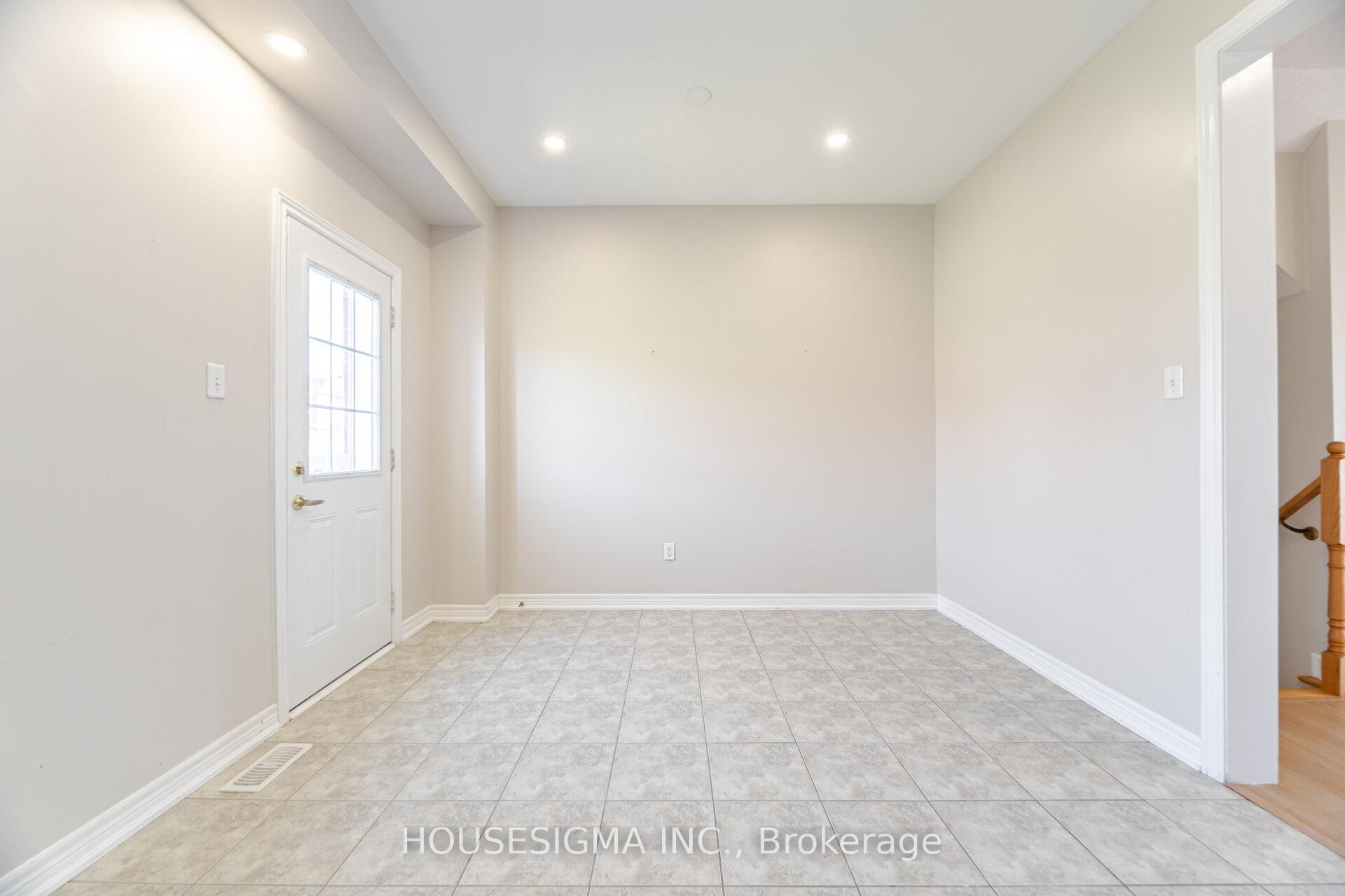 Photo 17 of 36 Arizona Drive, Brampton, Bram West — HOMEH
