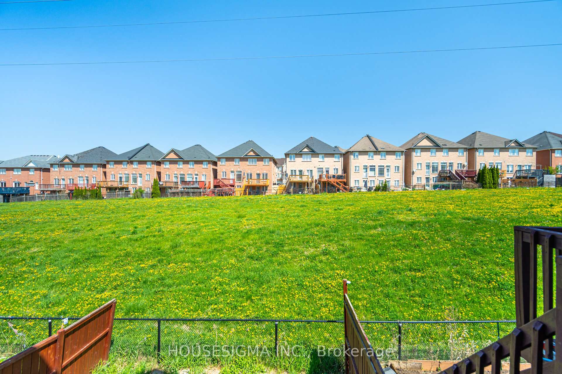 Photo 20 of 36 Arizona Drive, Brampton, Bram West — HOMEH