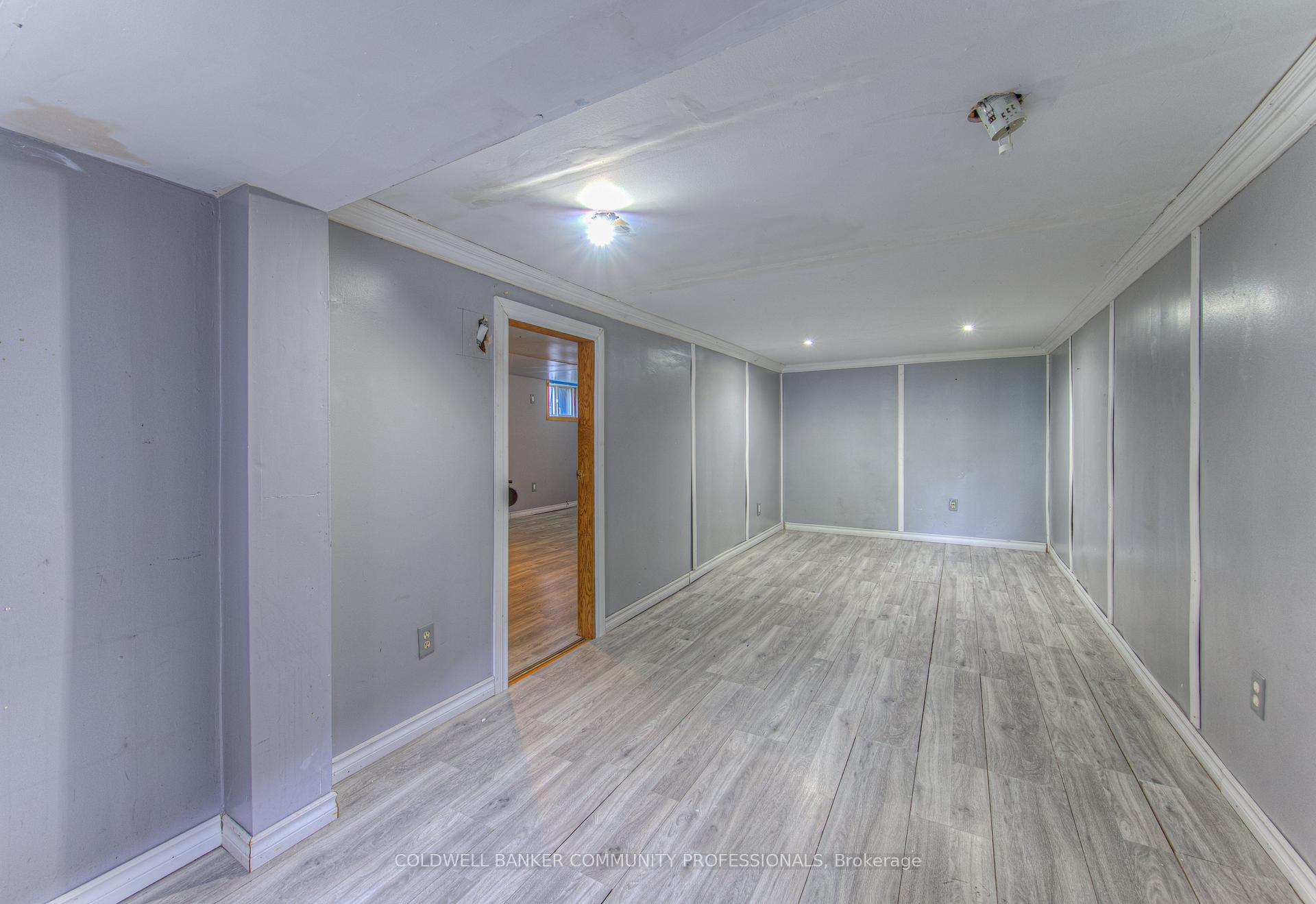Photo 20 of 153 Fairfield Avenue, Hamilton, Homeside — HOMEH