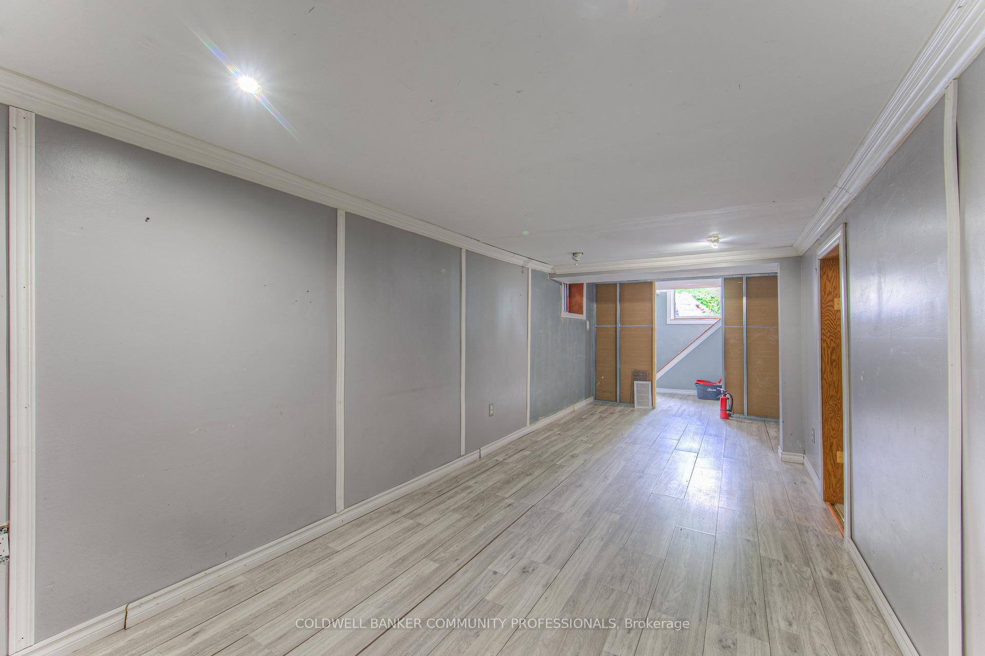 Photo 22 of 153 Fairfield Avenue, Hamilton, Homeside — HOMEH