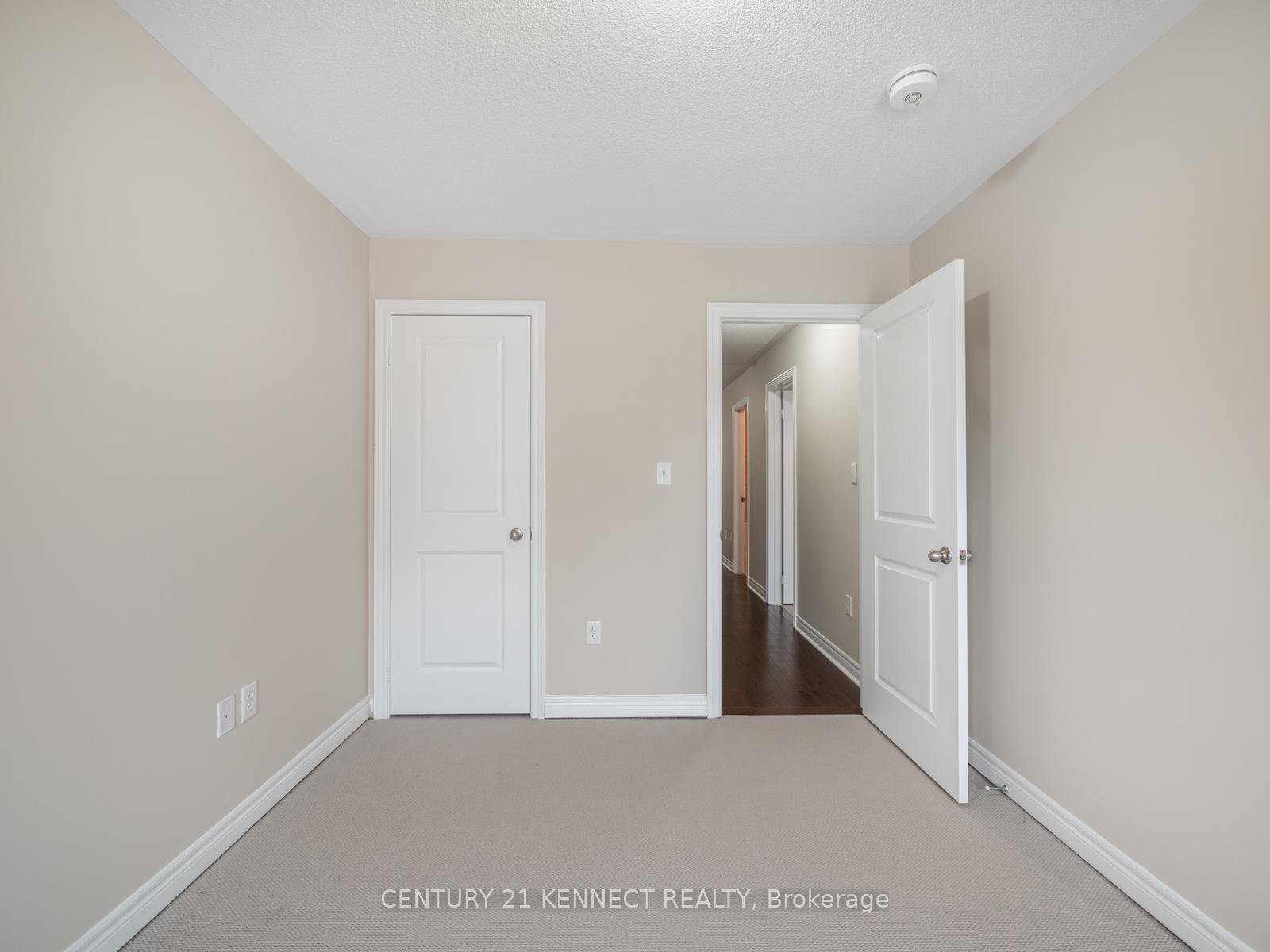 Photo 15 of 49 Finegan Circle, Brampton, Northwest Brampton — HOMEH