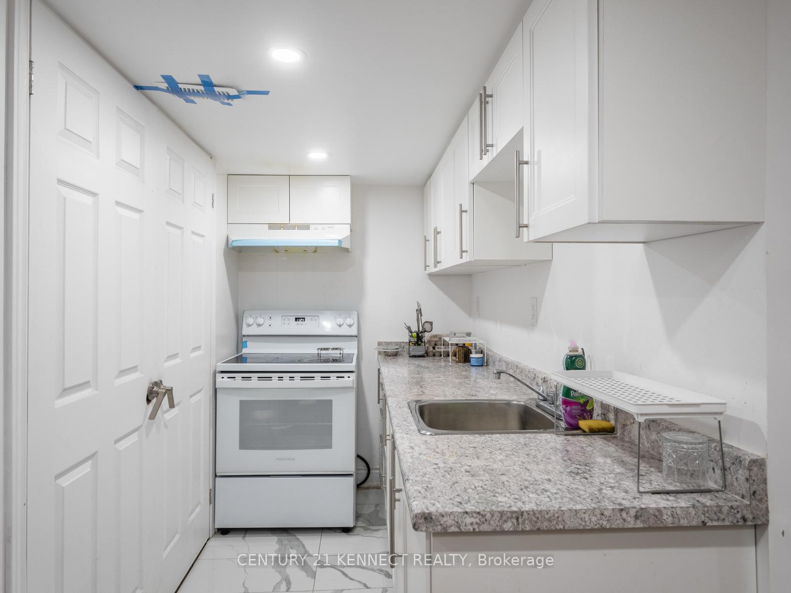 Photo 20 of 49 Finegan Circle, Brampton, Northwest Brampton — HOMEH