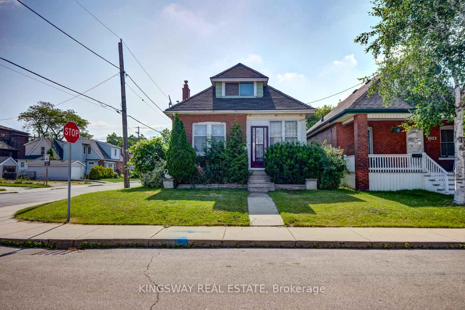 Photo 1 of 136 Connaught Avenue N, Hamilton, Stripley — HOMEH