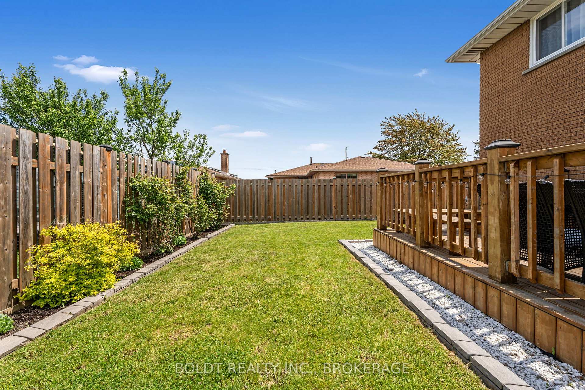 Photo 36 of 124 Quaker Crescent, Hamilton, Quinndale — HOMEH