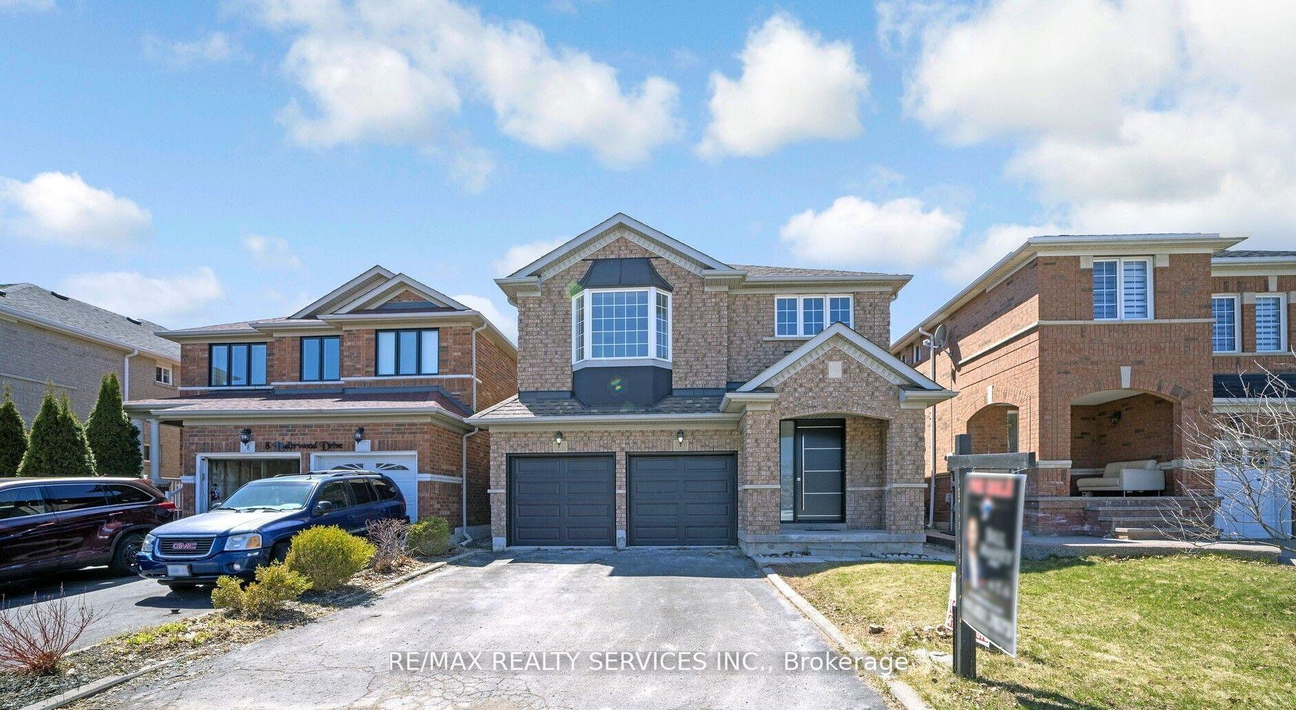 Front of 10 Linderwood Drive