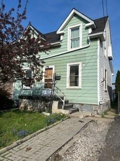 Front of 336 Tragina Avenue N