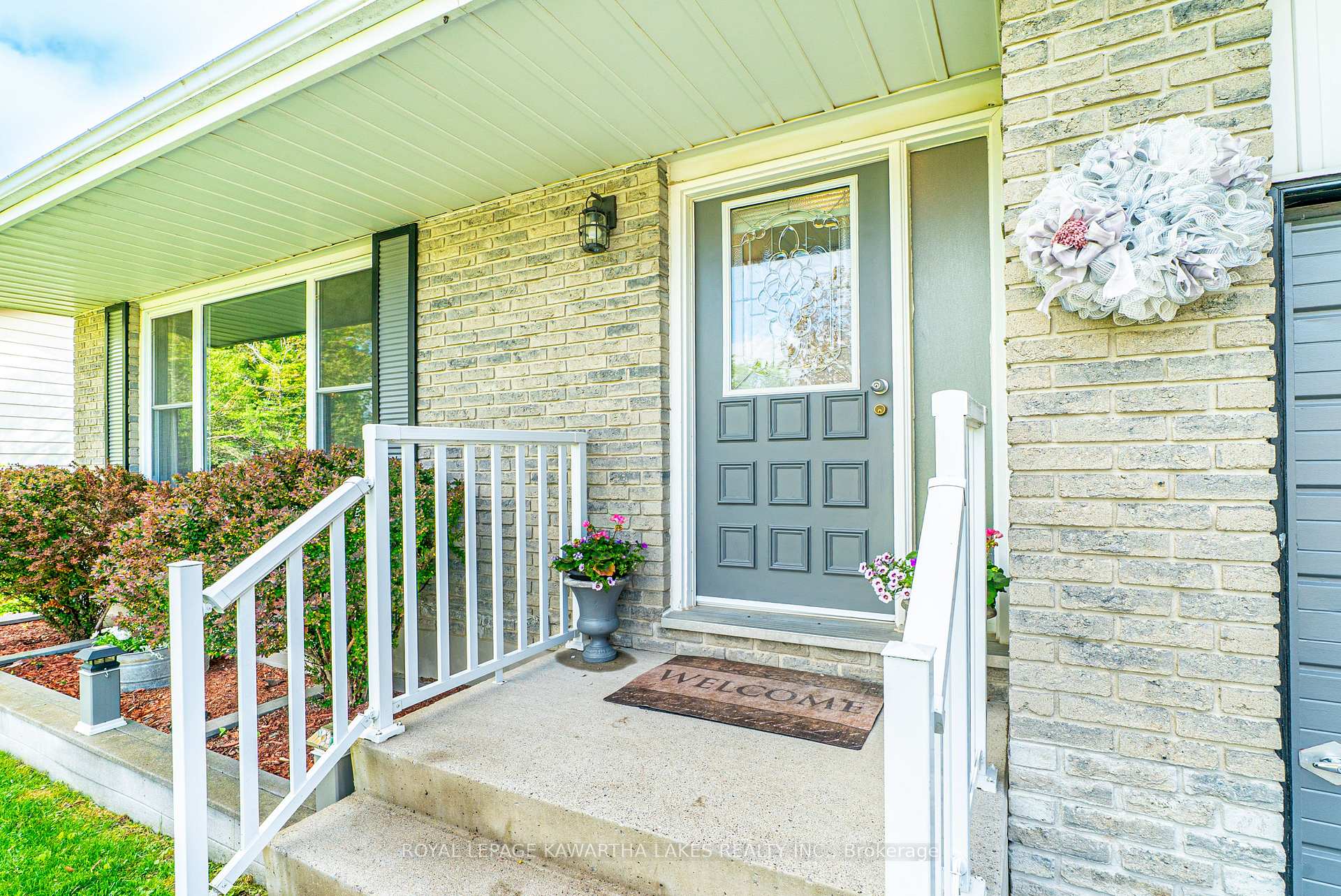 Photo 6 of 115 Meadowlands Drive, Brock, Cannington — HOMEH