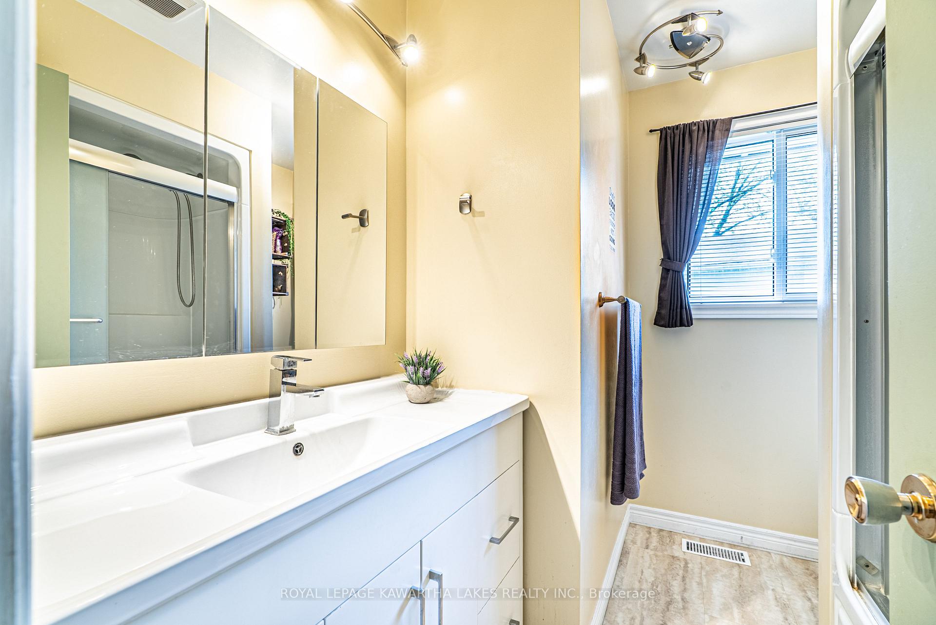 Photo 19 of 115 Meadowlands Drive, Brock, Cannington — HOMEH