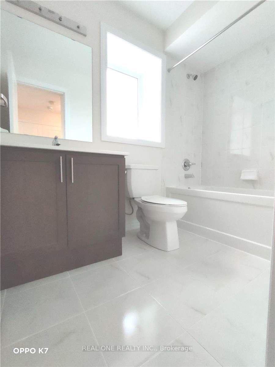 Photo 7 of Unit 5, 490 Beresford Path, Oshawa, Central — HOMEH