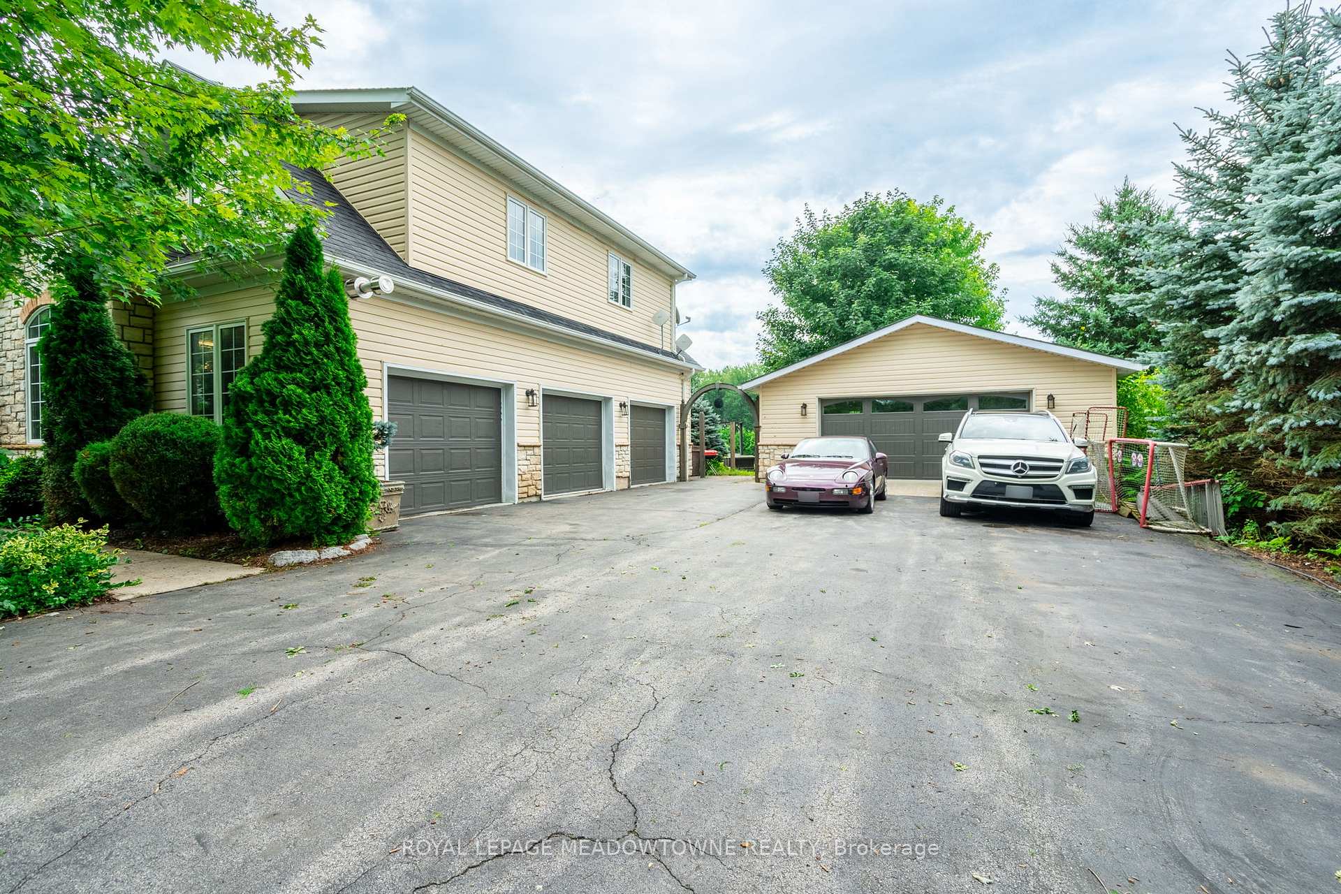 Photo 42 of 128 Carlisle Road, Hamilton, Carlisle — HOMEH
