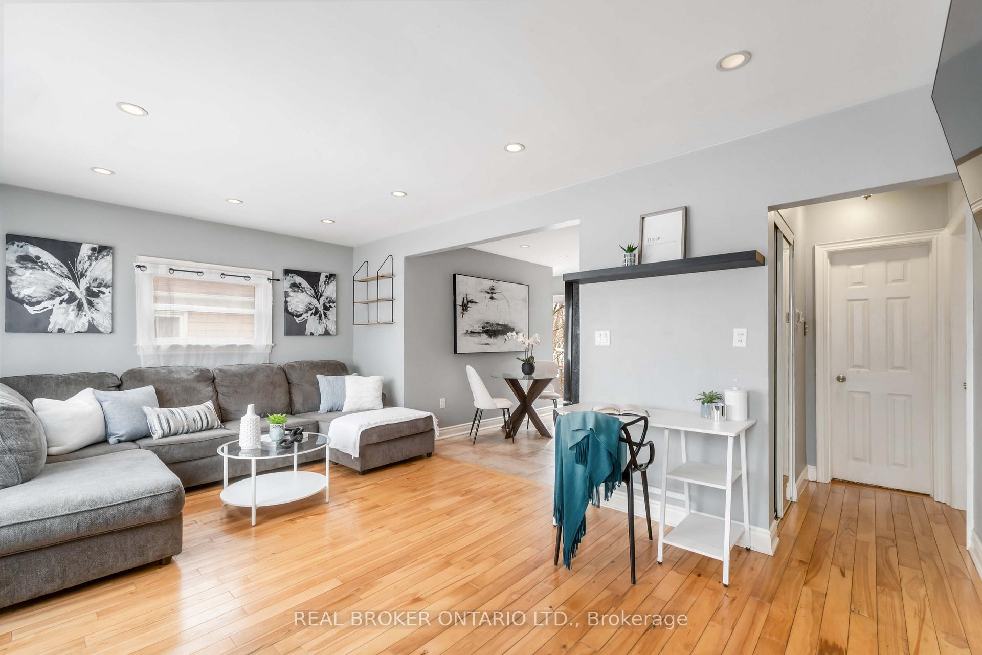 Photo 1 of 16 Oriole Crescent, Hamilton, McQuesten — HOMEH