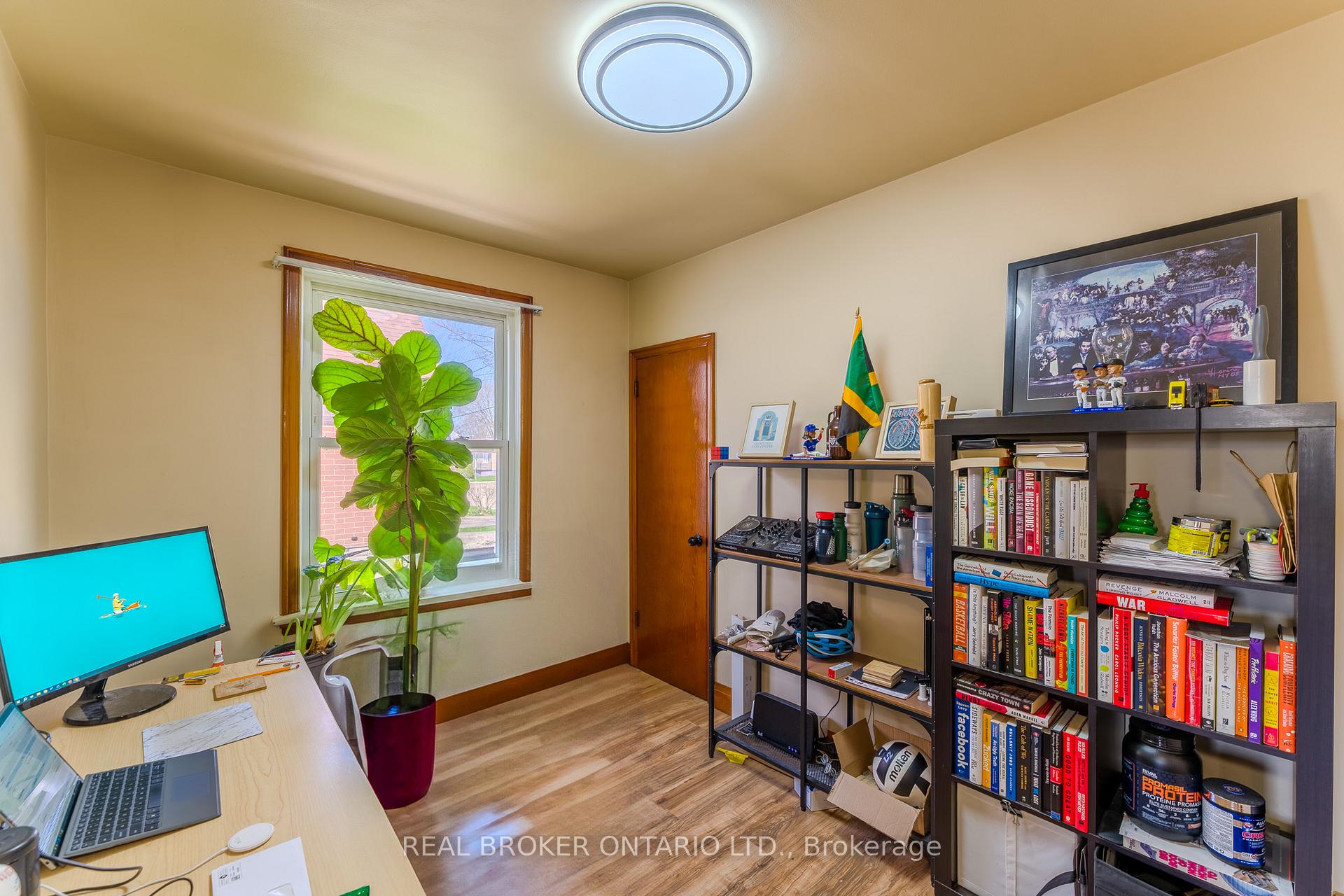 Photo 9 of 120 Howard Avenue, Hamilton, Balfour — HOMEH