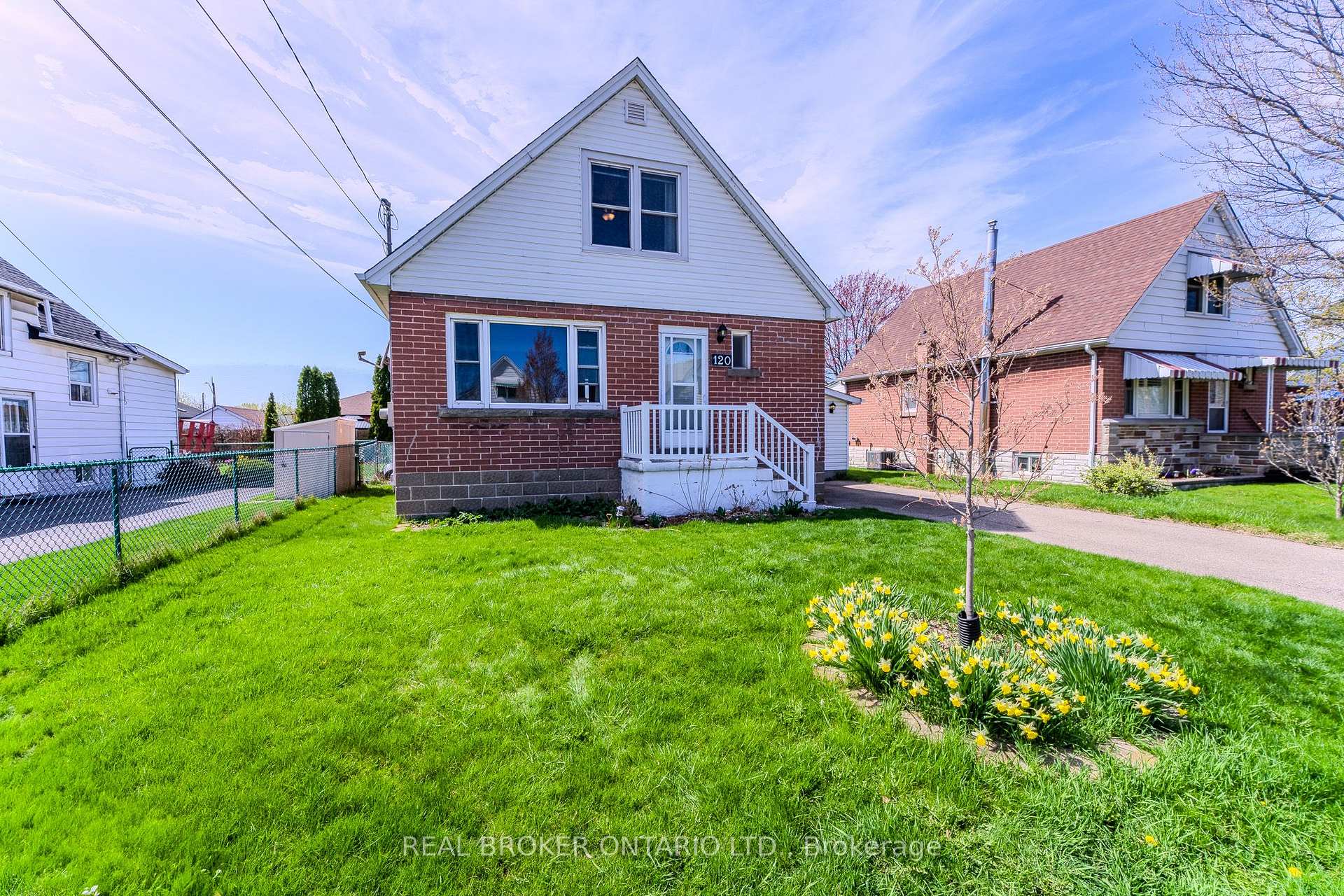 Photo 24 of 120 Howard Avenue, Hamilton, Balfour — HOMEH