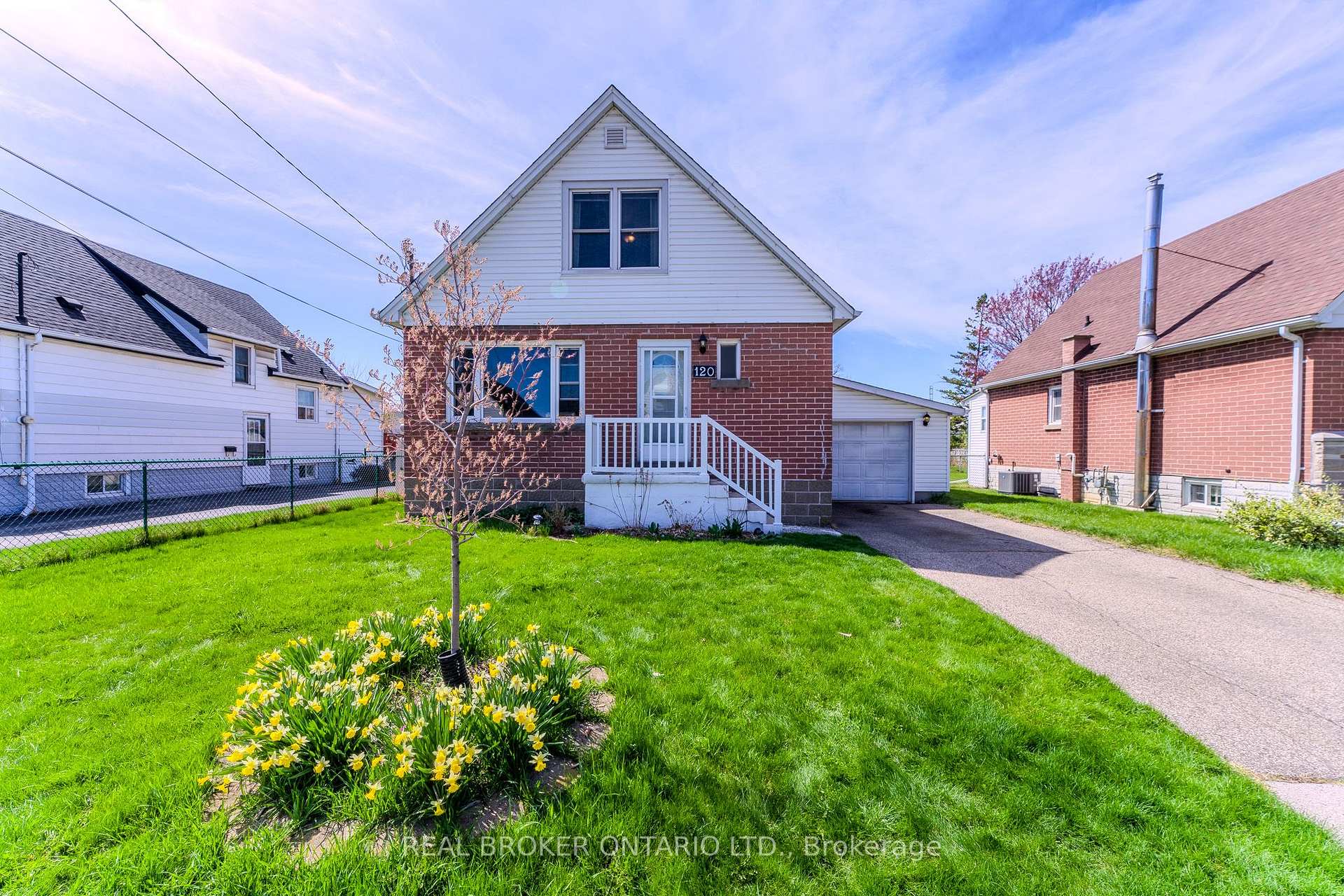 Photo 25 of 120 Howard Avenue, Hamilton, Balfour — HOMEH