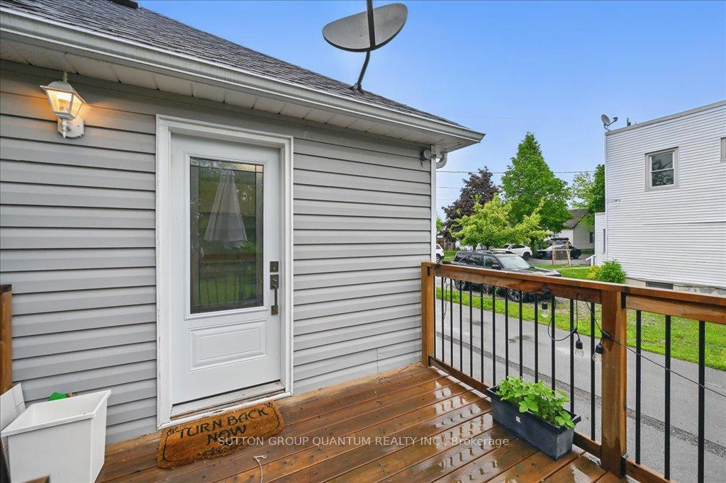 Photo 9 of 26 Hamilton Street, St. Catharines, Western Hill — HOMEH