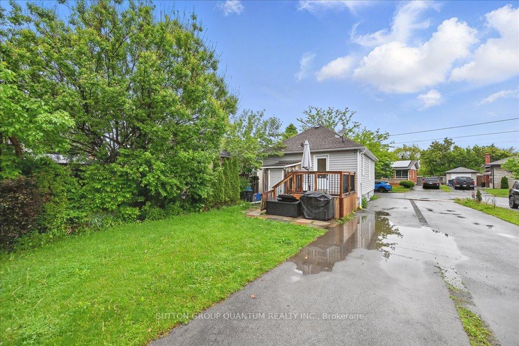 Photo 12 of 26 Hamilton Street, St. Catharines, Western Hill — HOMEH