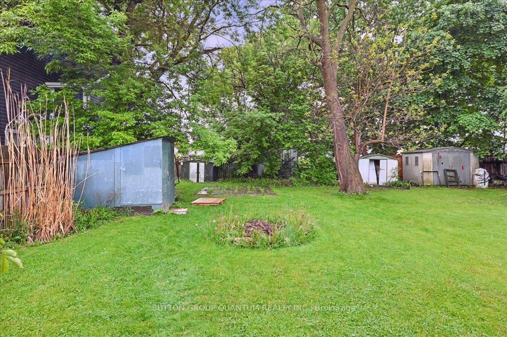 Photo 13 of 26 Hamilton Street, St. Catharines, Western Hill — HOMEH