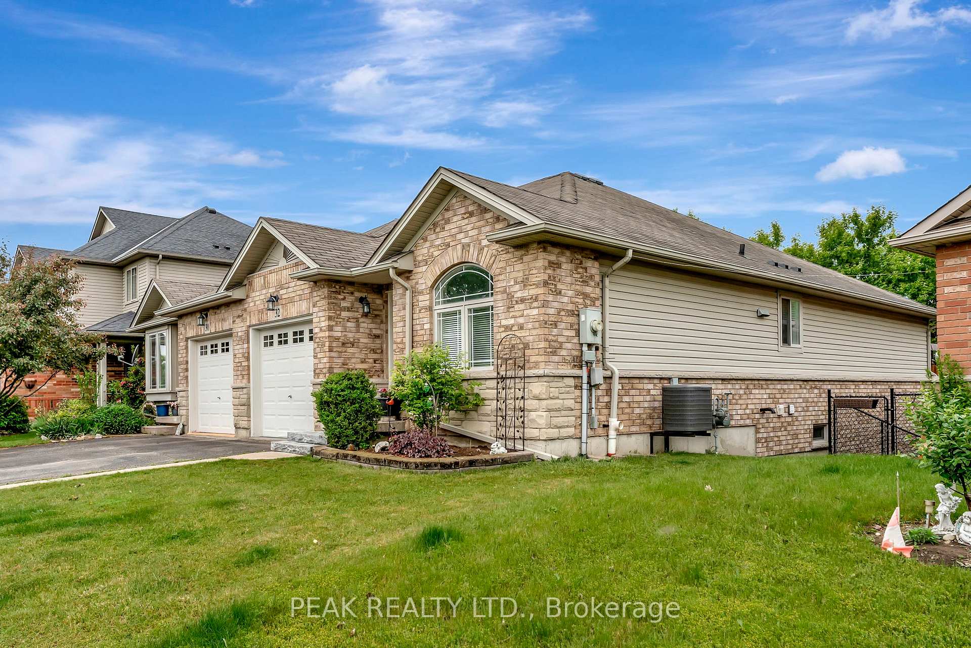 Photo 2 of 30 Savannah Ridge Drive, Brant, Paris — HOMEH