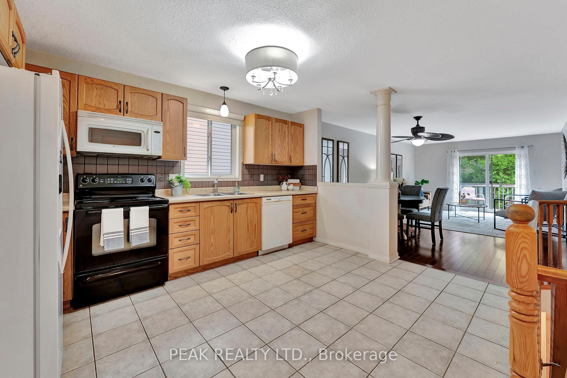 Photo 6 of 30 Savannah Ridge Drive, Brant, Paris — HOMEH