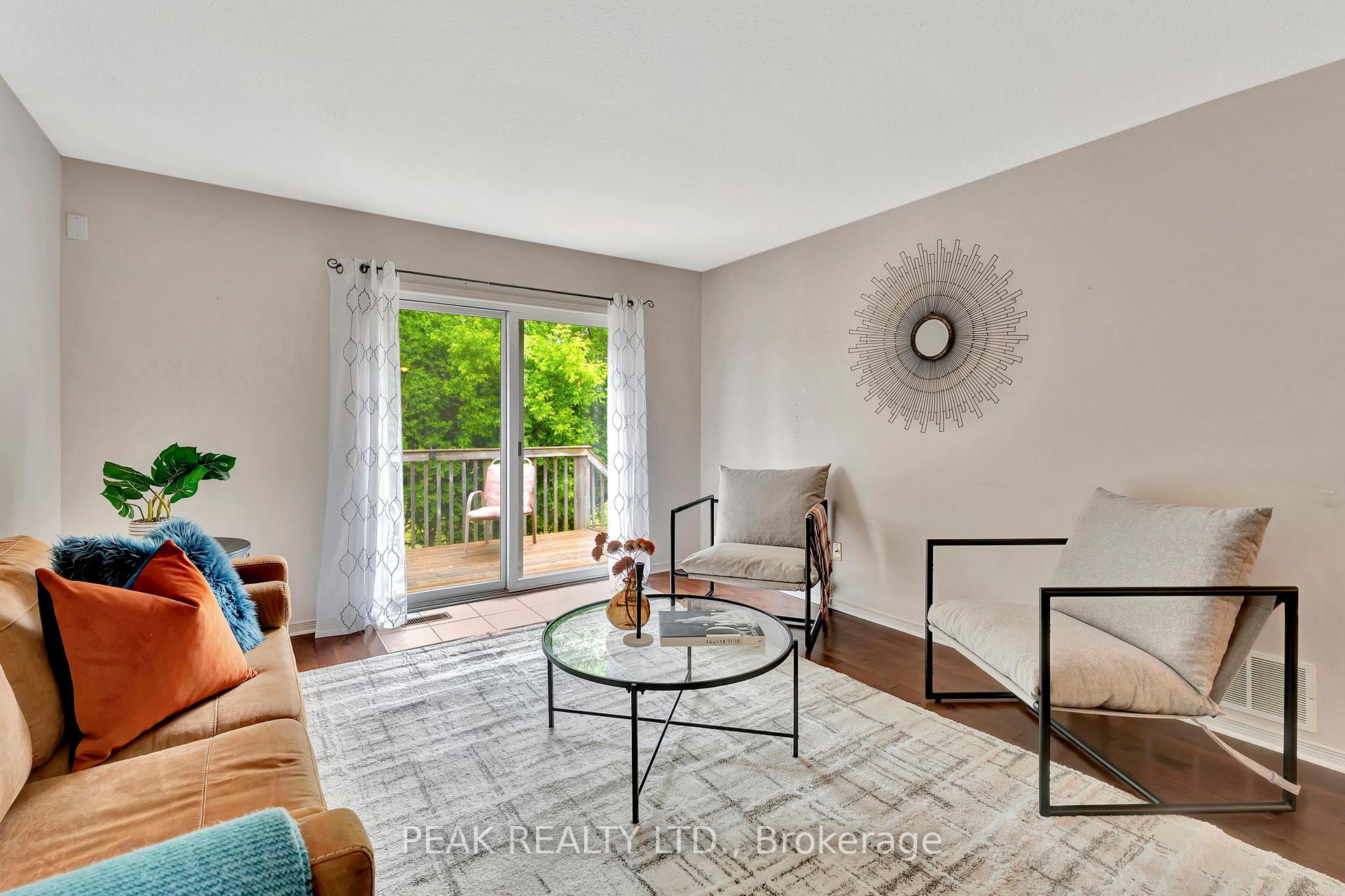 Photo 12 of 30 Savannah Ridge Drive, Brant, Paris — HOMEH