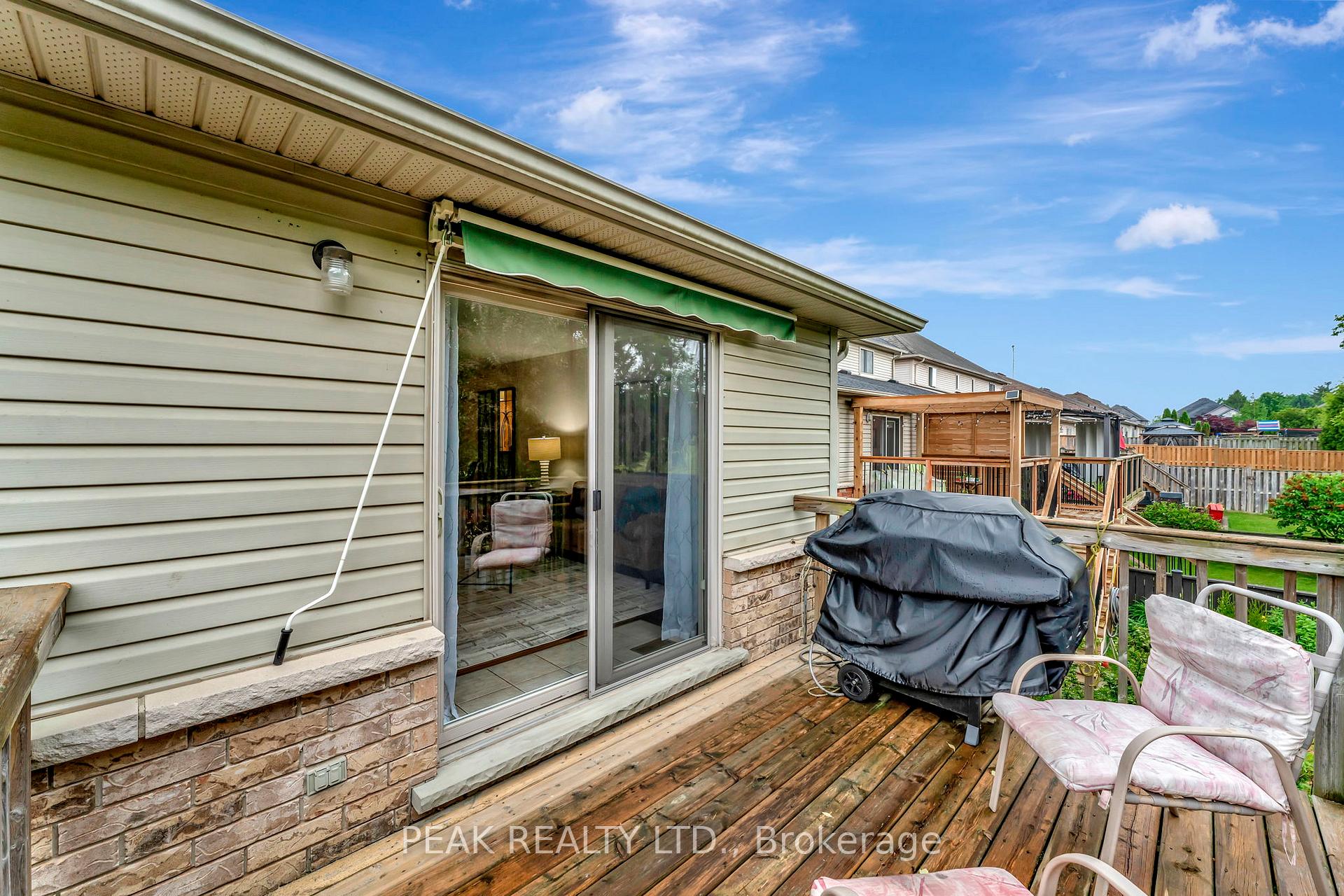 Photo 32 of 30 Savannah Ridge Drive, Brant, Paris — HOMEH