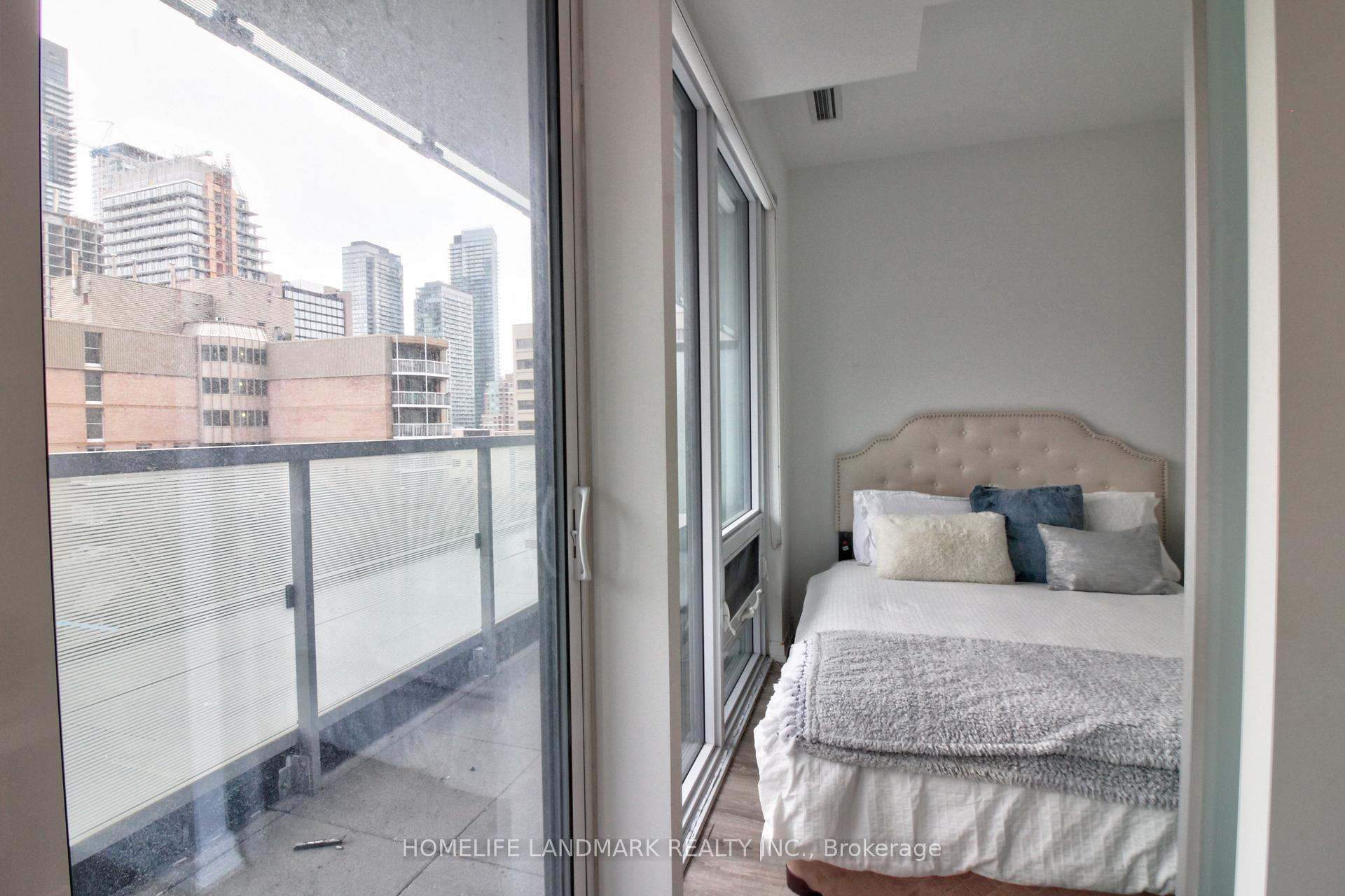 Photo 7 of Unit 504, 28 Wellesley Street E, Toronto, Church-Yonge Corridor — HOMEH