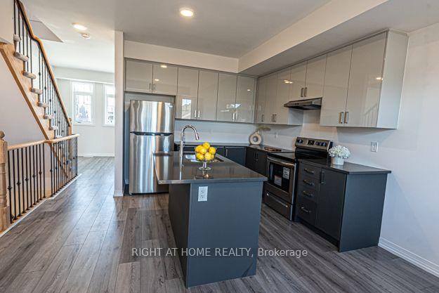 Photo 2 of 19 Bavin Street, Clarington, Bowmanville — HOMEH