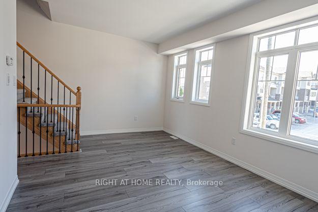 Photo 4 of 19 Bavin Street, Clarington, Bowmanville — HOMEH