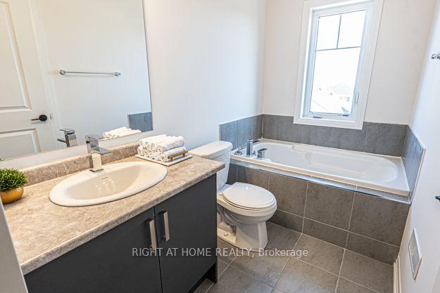 Photo 7 of 19 Bavin Street, Clarington, Bowmanville — HOMEH