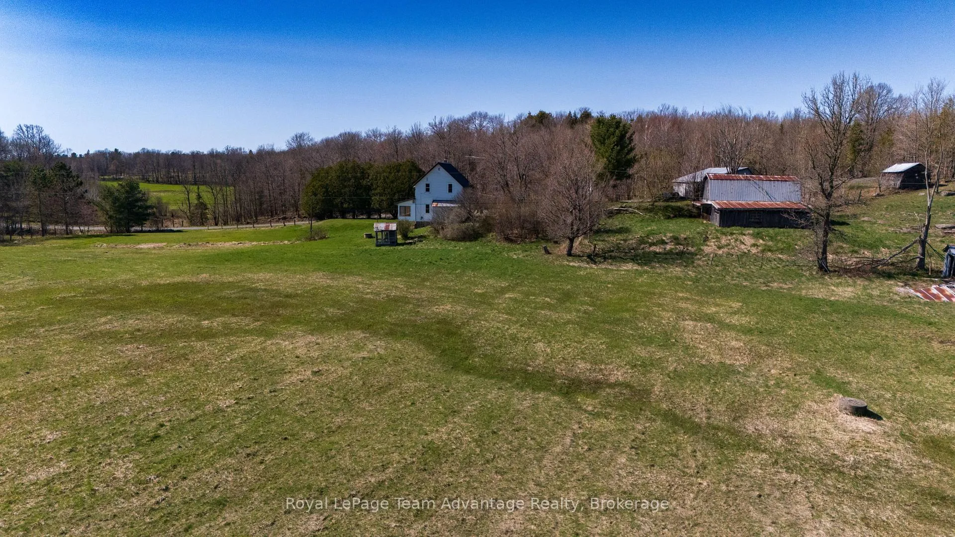 Photo 19 of 77 Lakeshore Road, McKellar — HOMEH