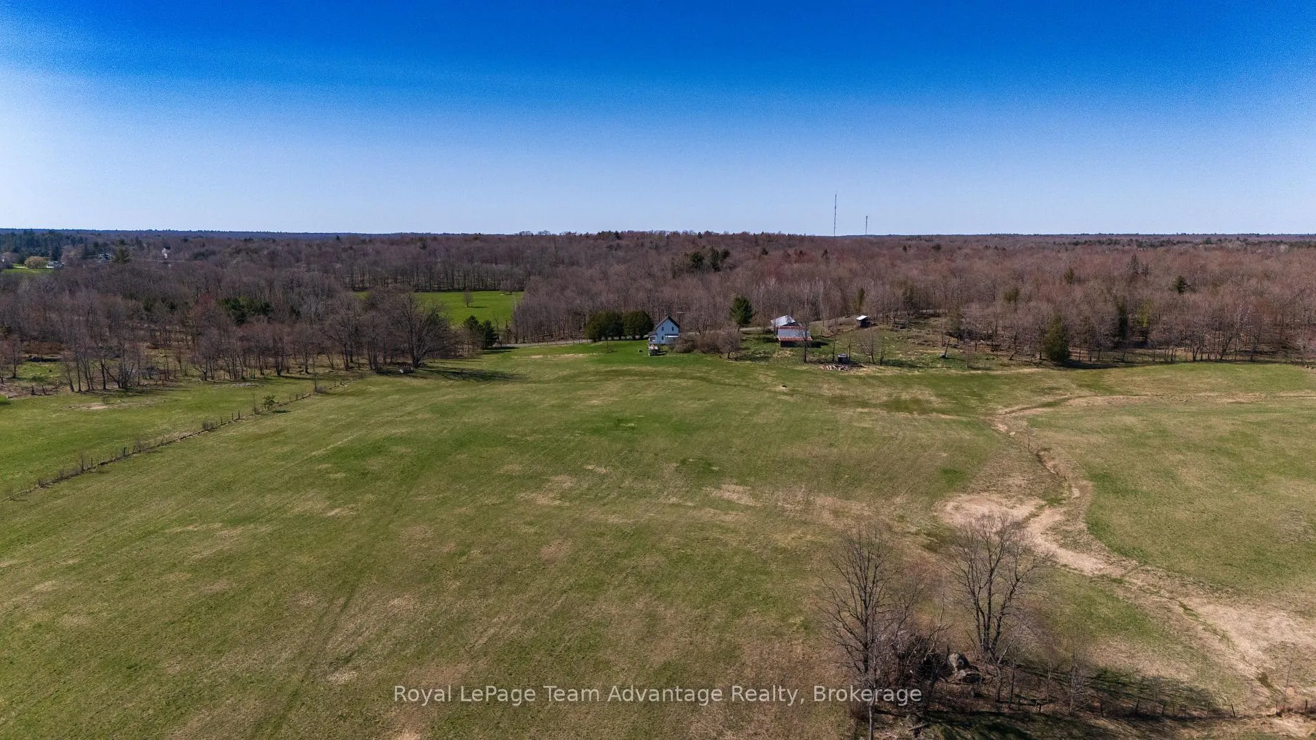 Photo 21 of 77 Lakeshore Road, McKellar — HOMEH