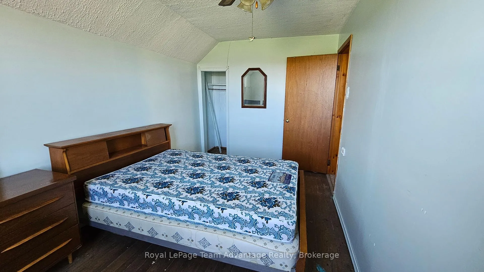 Photo 38 of 77 Lakeshore Road, McKellar — HOMEH