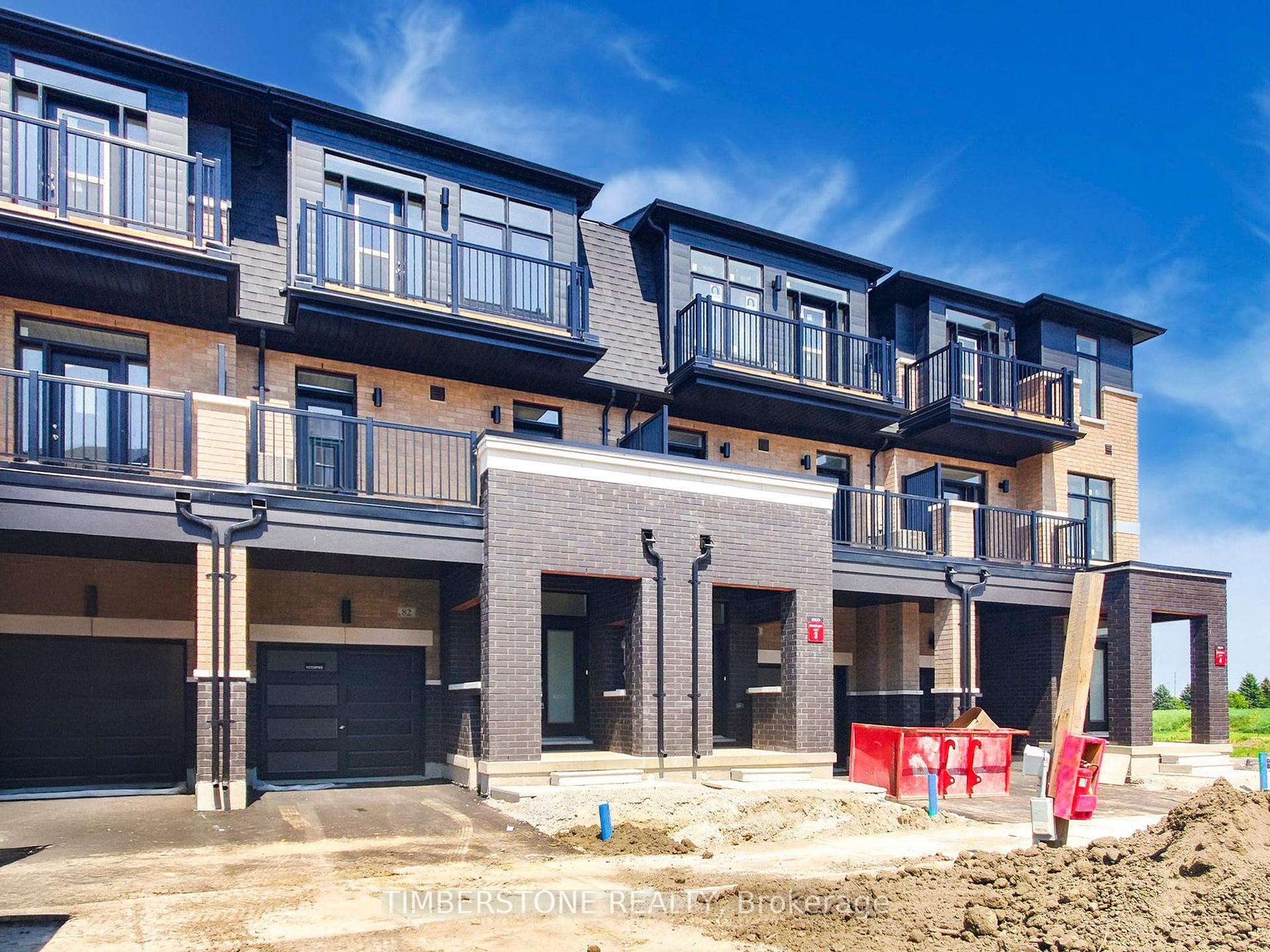 Photo 3 of 82 Blue Pond Drive, Brampton, Northwest Brampton — HOMEH