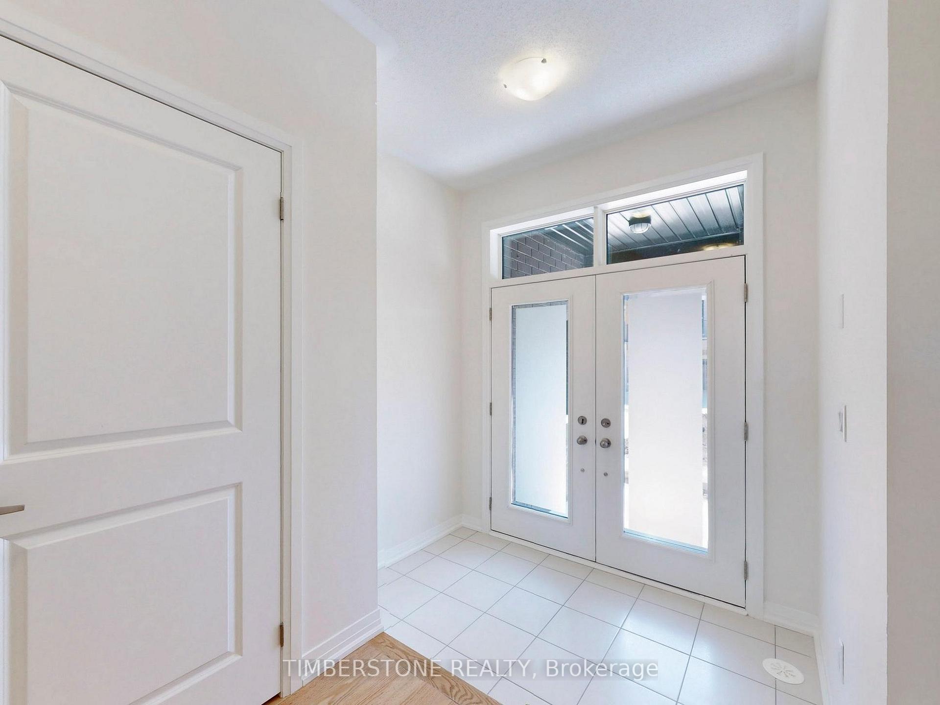 Photo 4 of 82 Blue Pond Drive, Brampton, Northwest Brampton — HOMEH