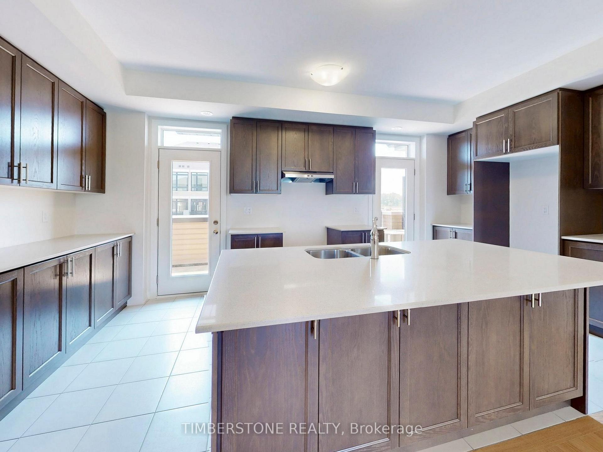 Photo 10 of 82 Blue Pond Drive, Brampton, Northwest Brampton — HOMEH
