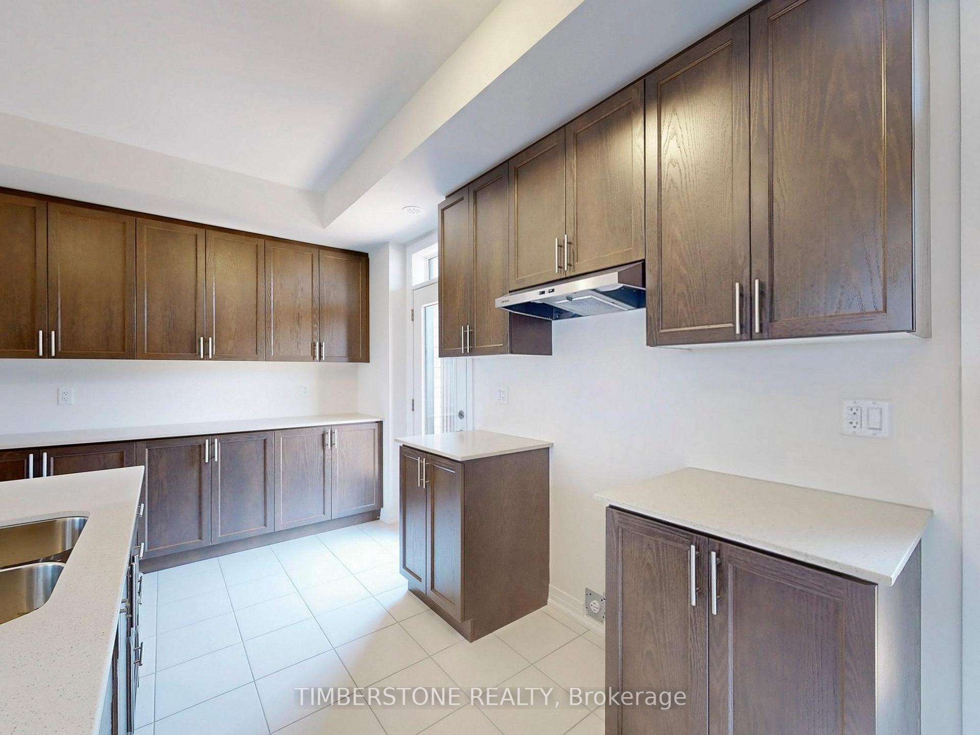 Photo 37 of 82 Blue Pond Drive, Brampton, Northwest Brampton — HOMEH