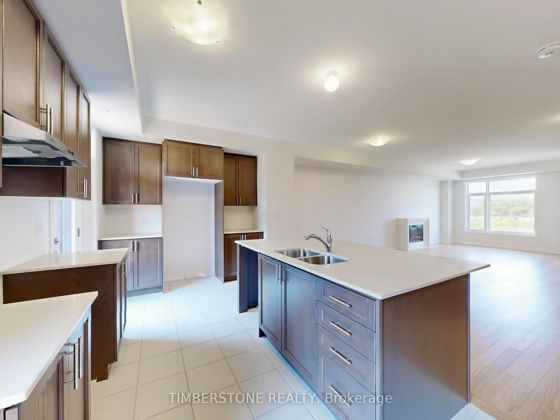 Photo 7 of 82 Blue Pond Drive, Brampton, Northwest Brampton — HOMEH