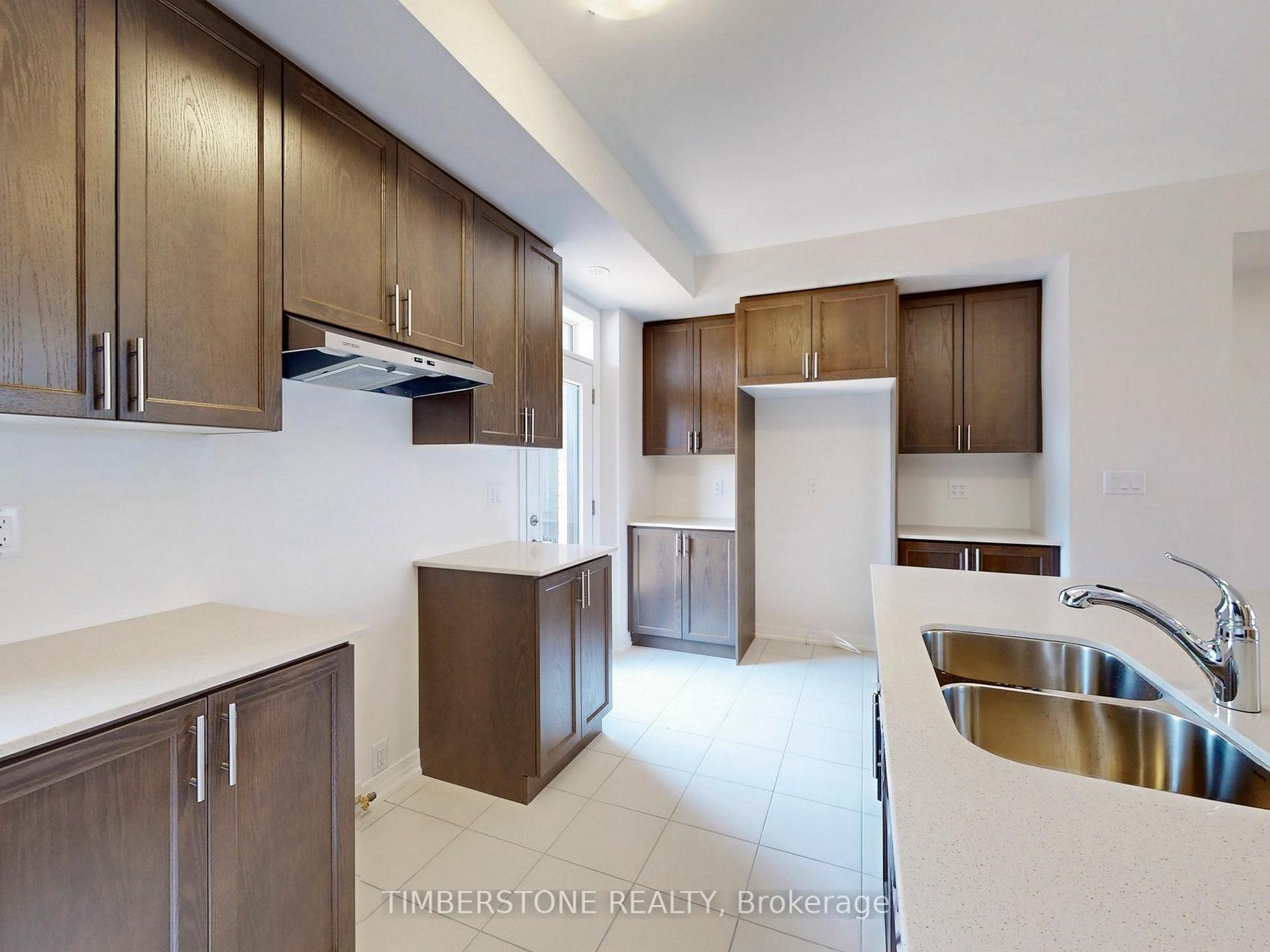 Photo 17 of 82 Blue Pond Drive, Brampton, Northwest Brampton — HOMEH