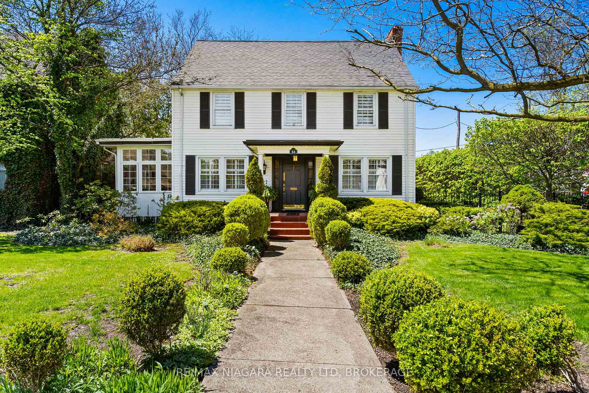 Front of 54 Glenridge Avenue
