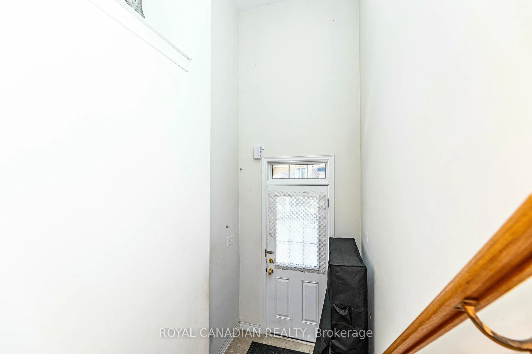 Photo 6 of 107 Sea Drifter Crescent, Brampton, Bram East — HOMEH