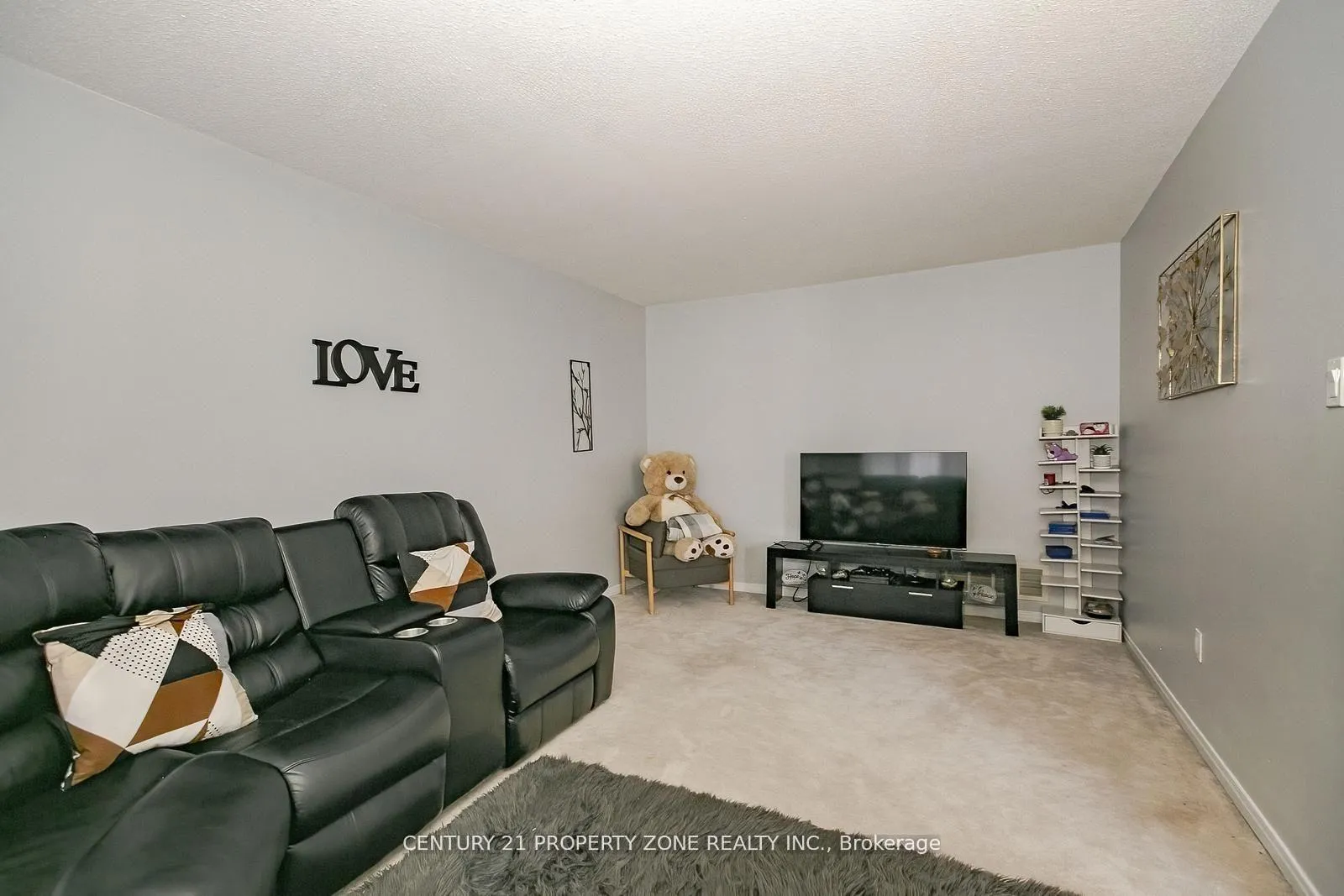 Photo 7 of 151 Mountainash Road, Brampton, Sandringham-Wellington — HOMEH